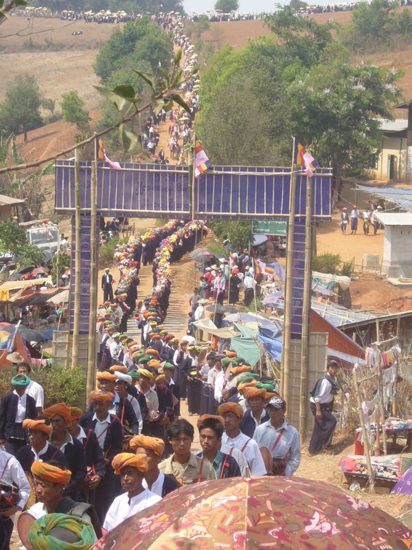 Travel - Myanmar - Kalaw Shan - Novice Procession into the Monastery